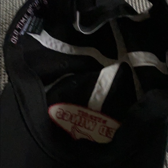 Lot of two Detroit Red Wings caps - Picture 3 of 3